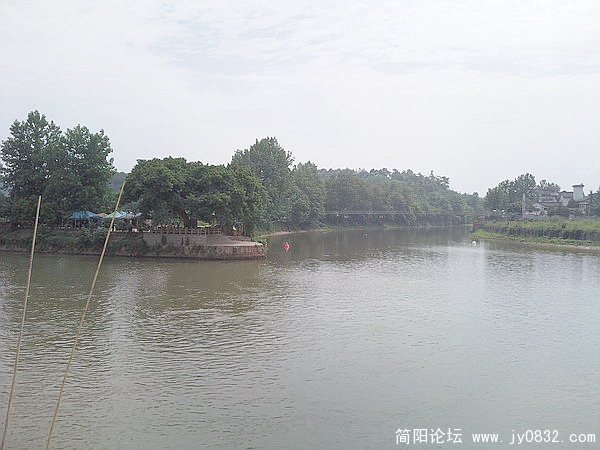 照片1385_调整大小.jpg