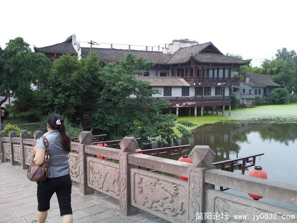 照片1375_调整大小.jpg