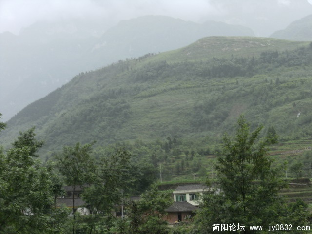 前往峨边