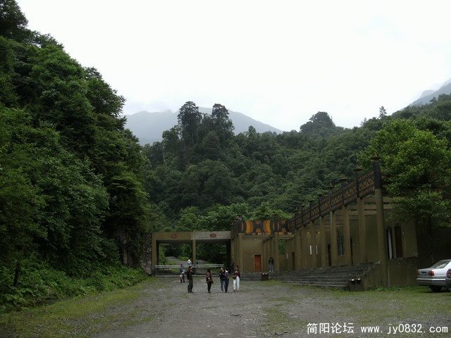 大门
