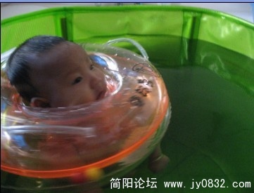 罗叶儿成长照片之一个月