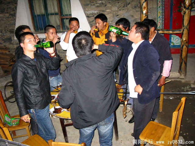 朋友~~~~干杯