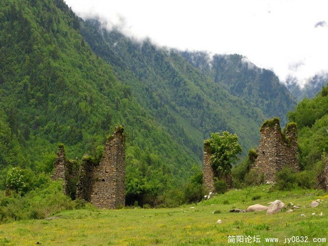 青山  古堡   草甸