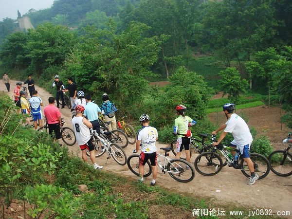 美女们挑战心跳哟