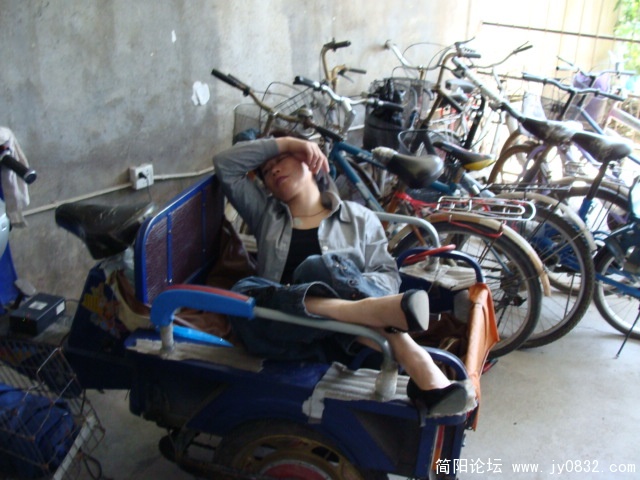 20090507_21349dc6f198b703fe5cDjKNEaSmlLpR.jpg