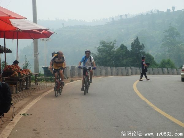 终于到垭口了！