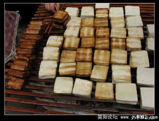 中山古镇烤豆腐干.jpg