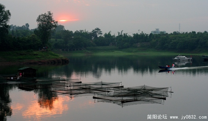 三岔湖之晨 (1).jpg