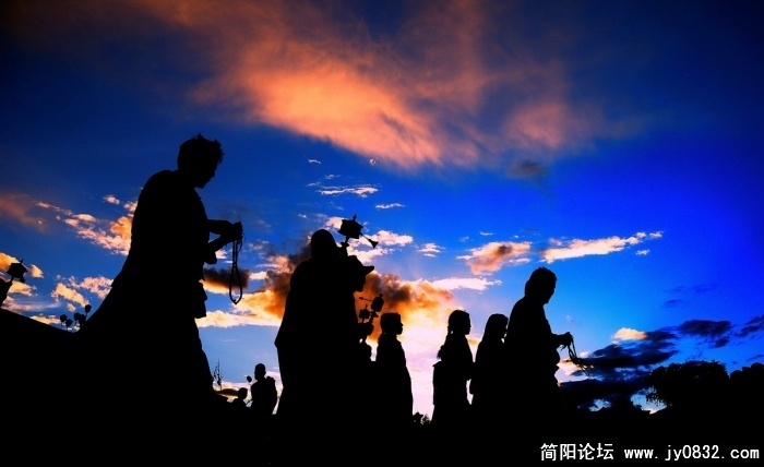 HAO2046  朝圣.jpg