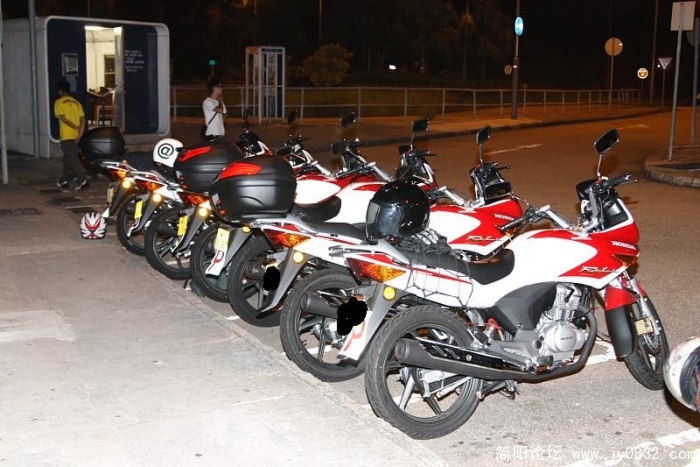 20070923_d6ab3dc6fb8df13aad246rhylBziI1El.jpg