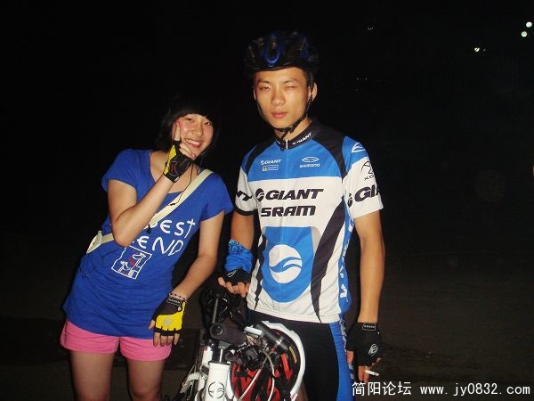 两个小朋友啊！