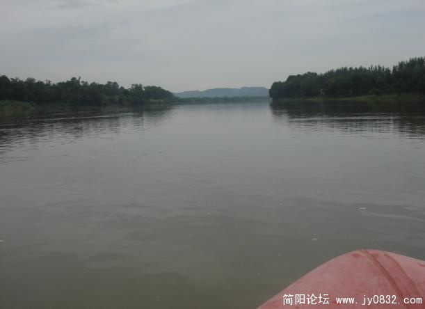 飞龙河段，景色不错吧.jpg