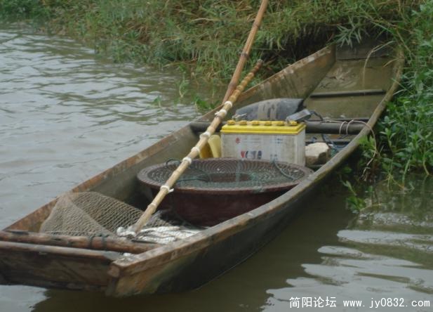 违法船只及工具.jpg