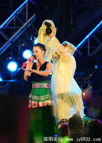 20090712125724550ab.jpg