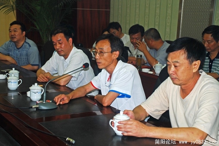 2.到会的主要领导.jpg