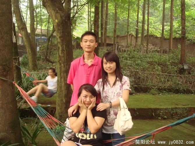 跟帅哥合照.jpg