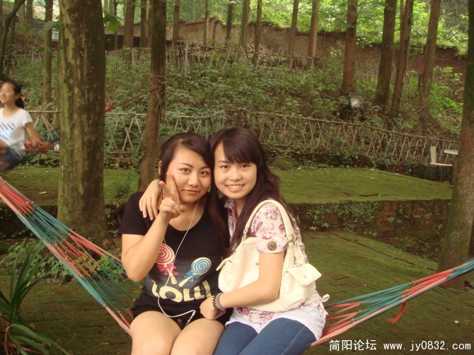 两姐妹.jpg