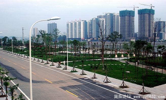 2009.。07河东滨江路.JPG