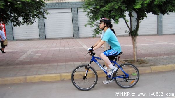 年轻人就是不一样哈!
