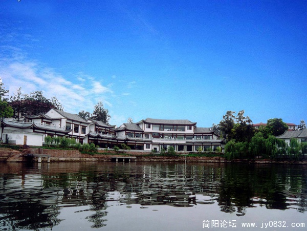三岔湖花岛度假酒店  徐有为.jpg