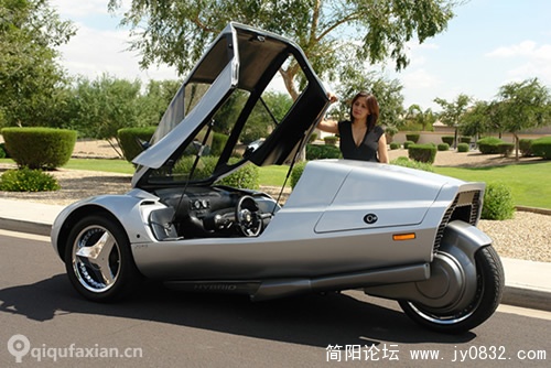 XR3三轮混合动力汽车