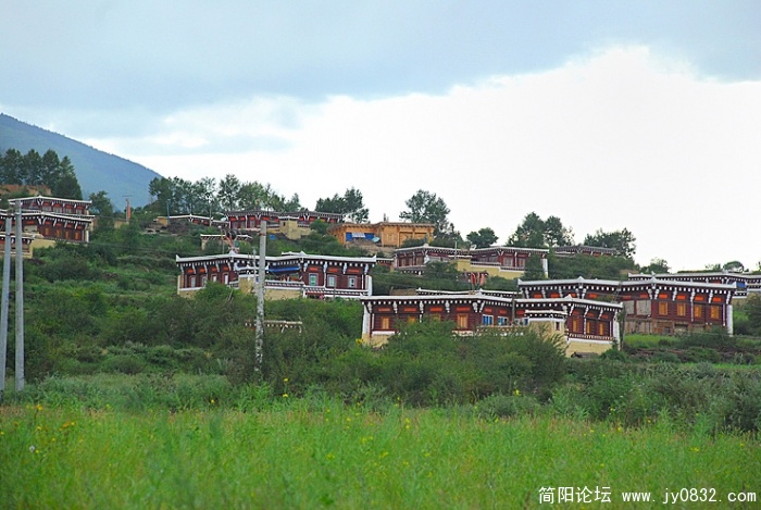 道孚、炉霍等地民居确实不负盛名