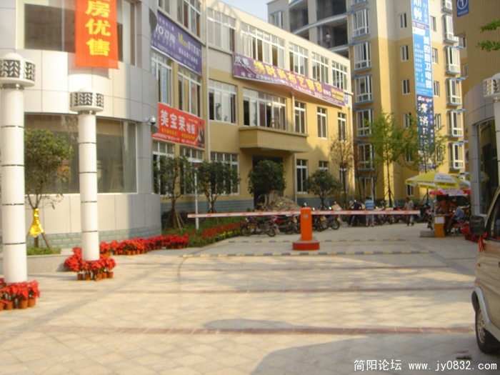 精华逸景景观图2.JPG