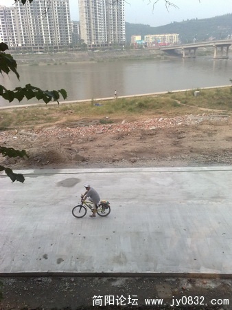 20090909067_调整大小.jpg