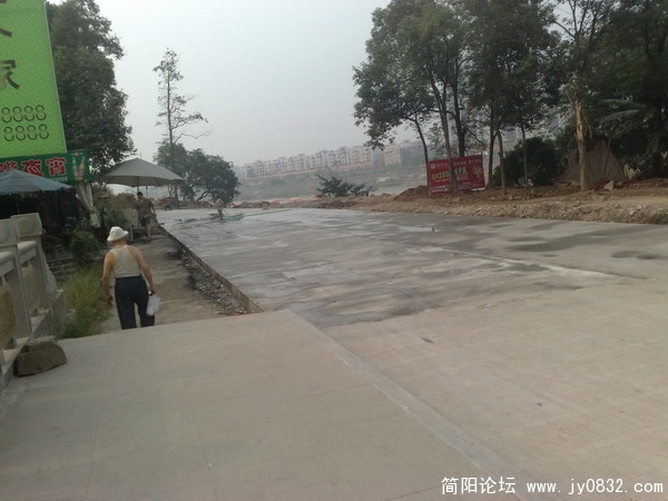 20090909072_调整大小.jpg
