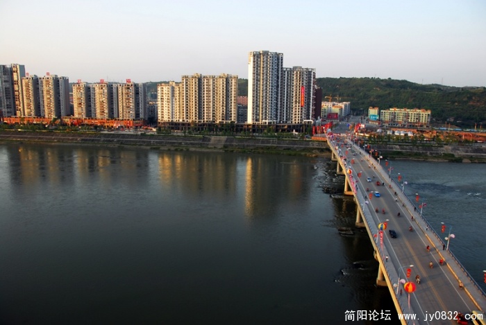 俯瞰简阳市一江两岸美景 (2).JPG