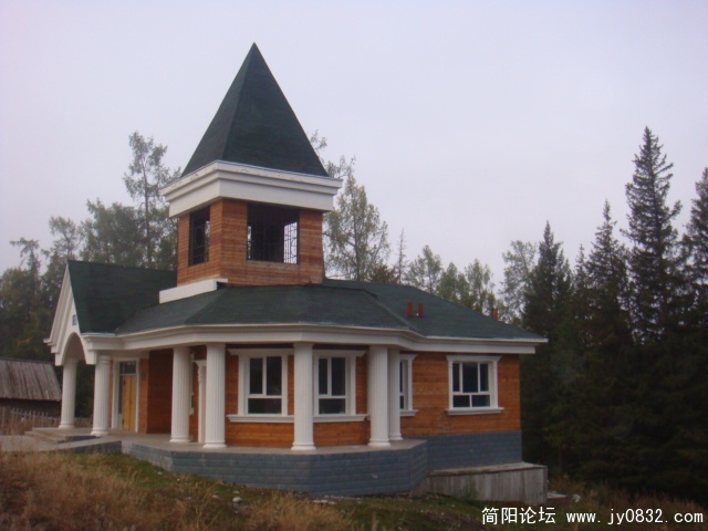 猜猜这房间多少钱一晚，嘿嘿，以后景区里没木屋都改别墅了，猜对我请吃饭！