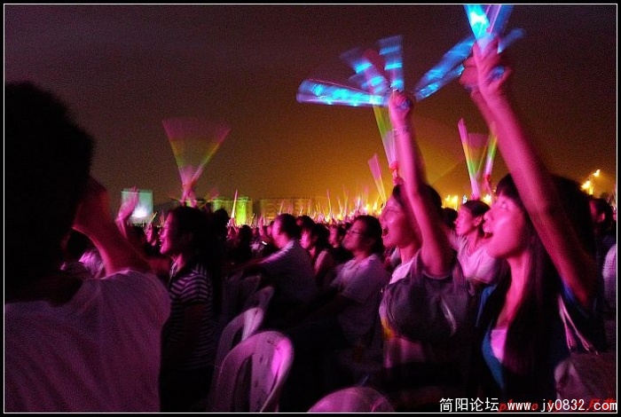 当然还有现场热情的观众