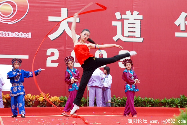 焦点.jpg