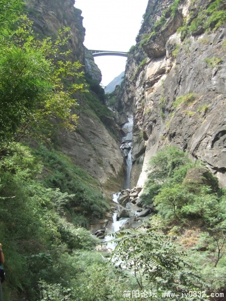 中虎跳峡.jpg