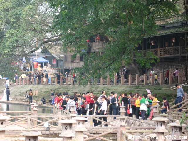 游人如织.jpg