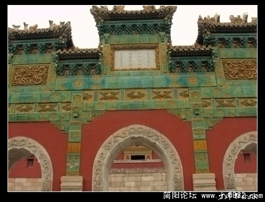 琉璃 牌坊.jpg