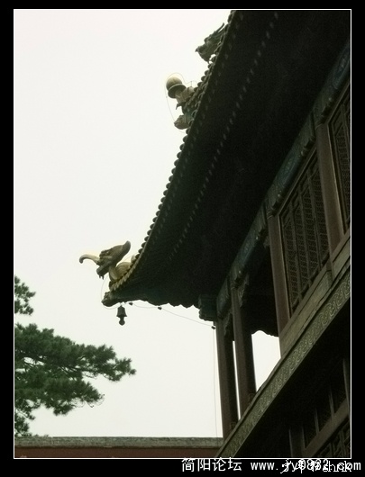 妙高庄严殿房檐.jpg