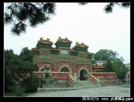 琉璃牌坊.jpg