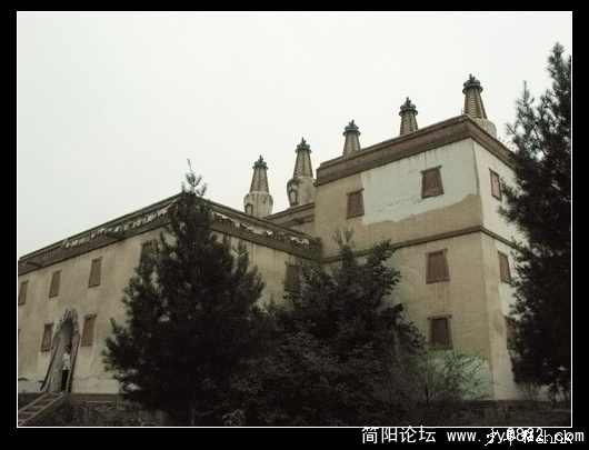 西五塔白台.jpg
