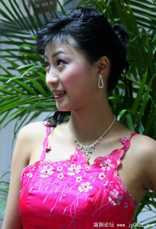 简阳形象大使之三    邓 仲摄 拷贝.jpg