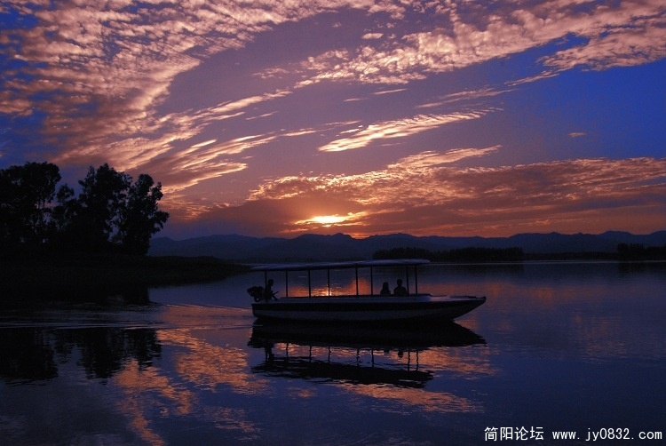 夕阳.jpg