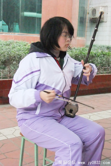 05.jpg