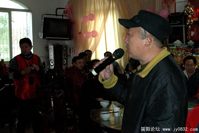讲话.jpg