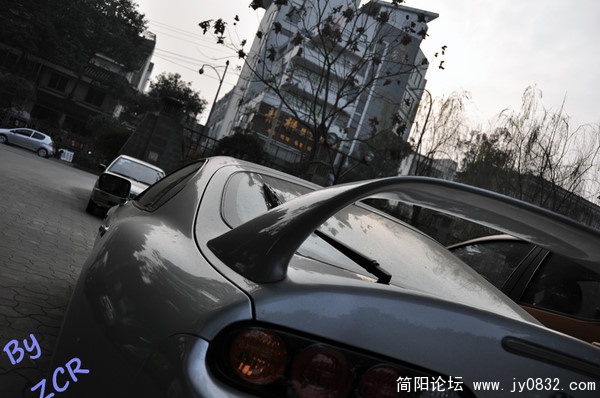 p_large_OQTm_4b7e000138092d10.jpg