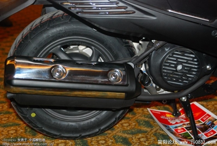 zX33P0iV27827.jpg
