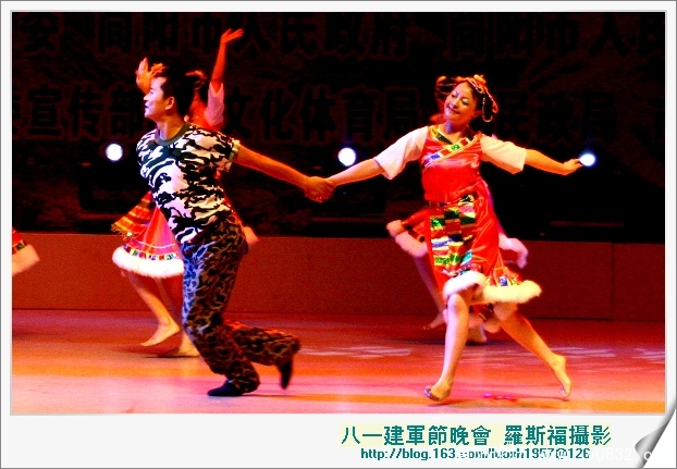 舞台剧照_04.jpg