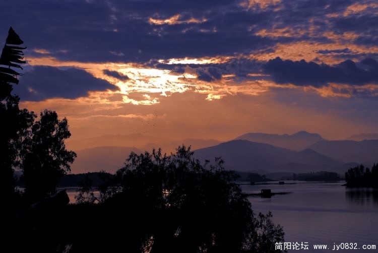 三岔湖1.jpg