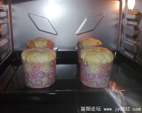 纸杯蛋糕马上出炉
