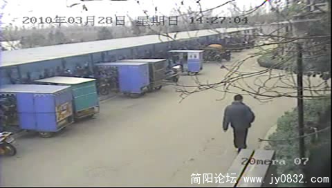 上去偷东西3.JPG