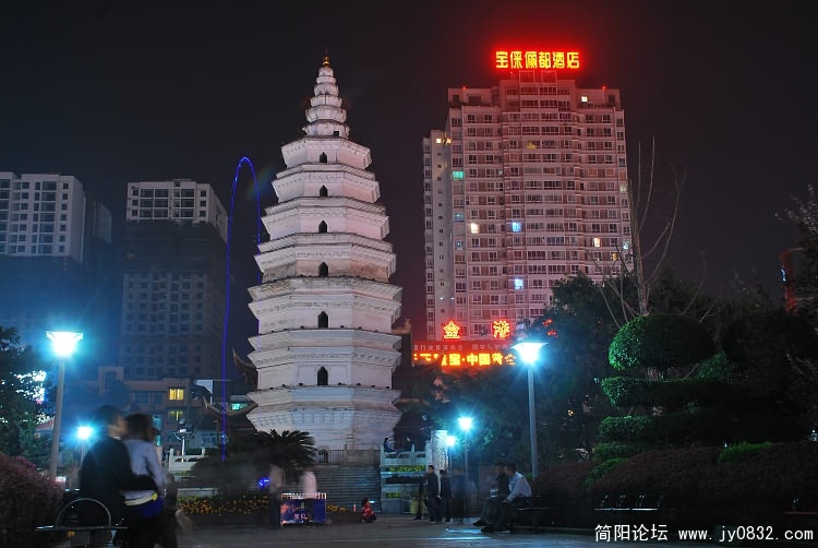 报恩塔.JPG